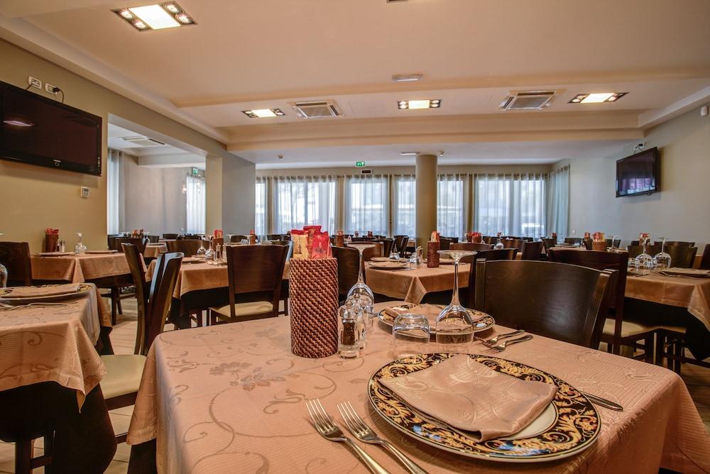 Hotel Fiamma & 4*